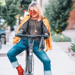 CAbi Fall 2020 Sinatra Blouse
